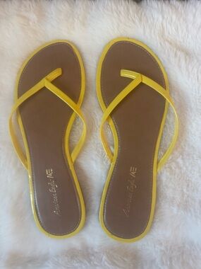 American Eagle Outfitters Yellow Strappy Women's Sandals